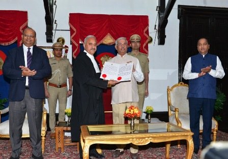 Justice-Satyen-Vaidya-takes-oath-as-a-Judge-Tatkal-Samachar