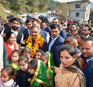 Himachal-Pradesh-Hamirpur-Tatkal-Samachar-Celebration-traditional-songs-fireworks-and-drums