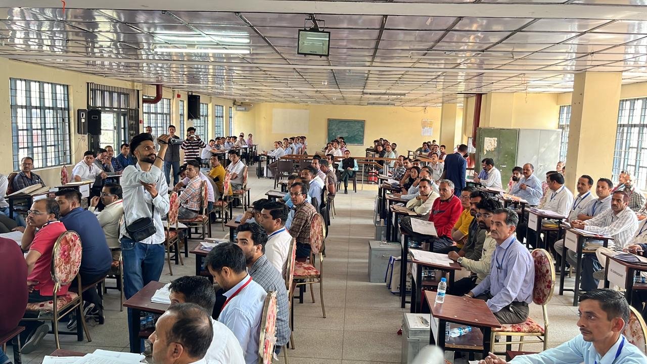 tatkal samachar-simla-postal ballots 12000-bjp-congress