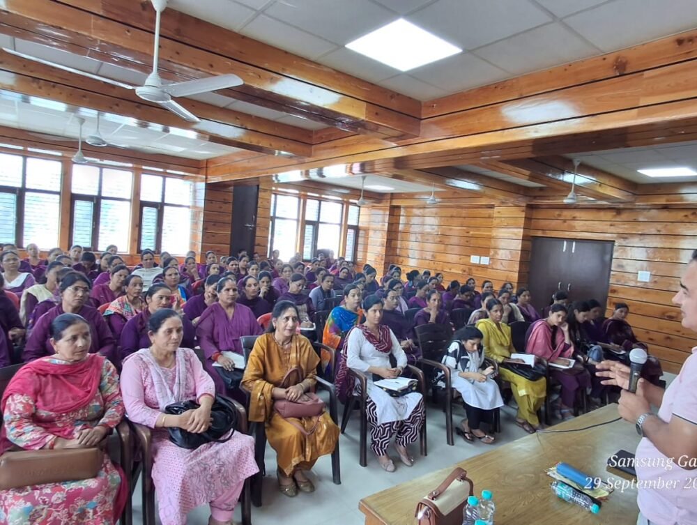 Aashray and Sukh Shiksha Yojana-tatkalsachar-himachalnews