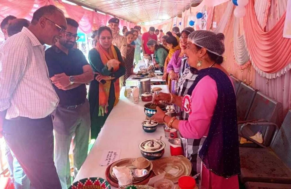 Him E-Ra-Women's self-help group-CM Himachal -tatkal samachar