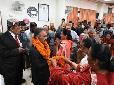 “Kandaghat-Delegation-Meets-CM”