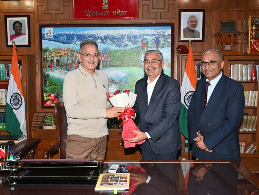 JUIT-VC-Meets-Governor-Himachal Pradesh