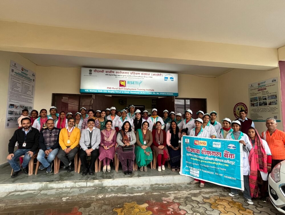 Hamirpur- news-toy making-Tatkal Samachar