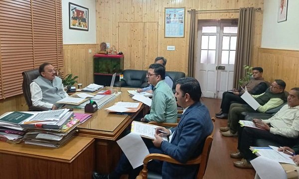 Meeting Industry minister-Harshvardhan Chauhan-tatkal samachar